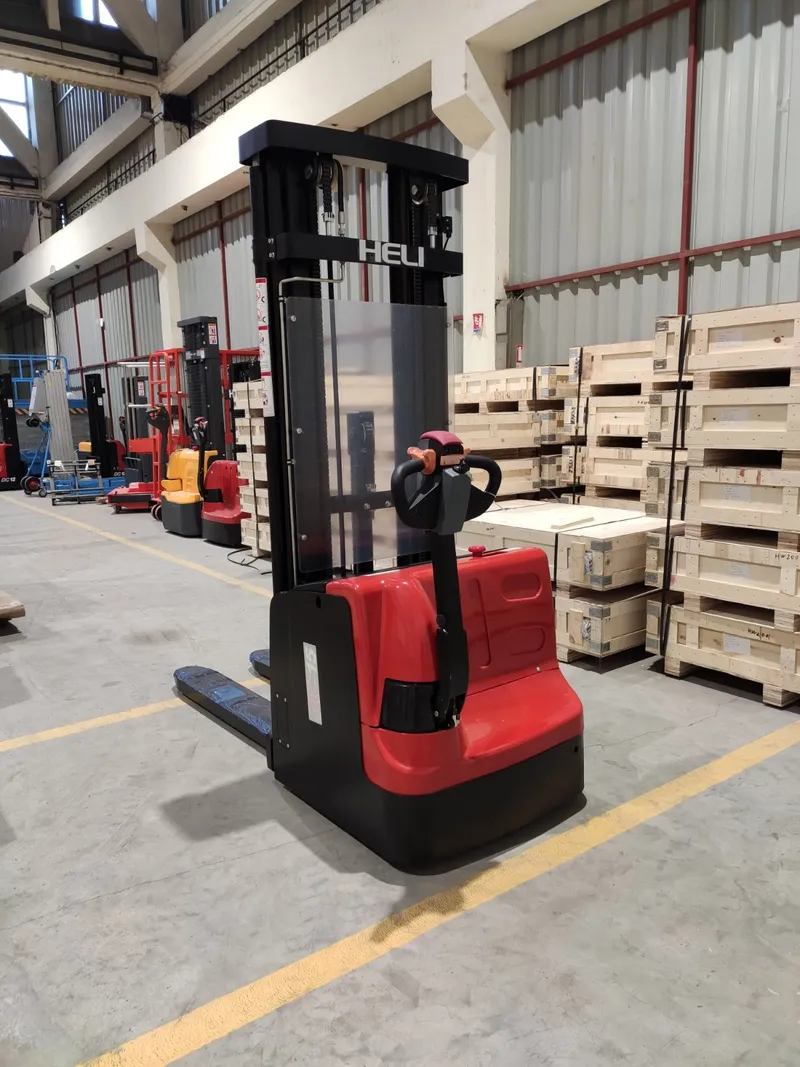 električni_visokopodizni_viličar_1500kg_triplex_stup_AC_motor_slobodno_podizanje_001_resized